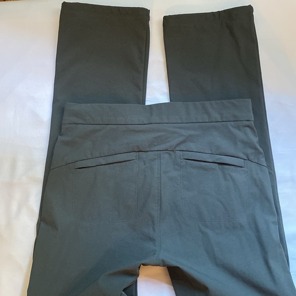 Athleta Pants NWOT - Picture 2 of 6